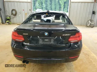 2018 BMW 2 Series 230i xDrive z VIN WBA2J3C5XJVD48455, wystawiony jako Copart lot #58833125 z przebiegiem Nie podano mil oraz Szkoda całkowita • Salvage title. Historia ofert i sprzedaży dostępna na DreamBid. Obrazek 6.