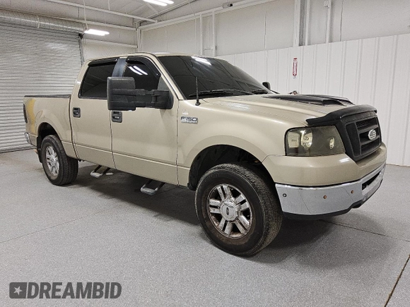 2008 Ford F-150 XLT with VIN 1FTPW12588KC57614, listed as a Copart auction lot 52340385 with 237,347 mi miles and Clean Title. Bid and sale history available at carsss.com. Image 4.