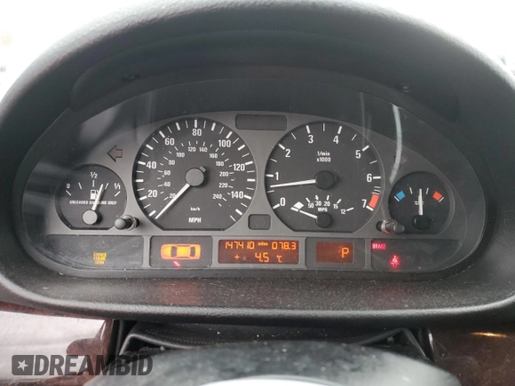 2004 BMW 3 Series 325xi with VIN WBAEP33434PF04105, listed as a Copart auction lot 47233675 with 147,410 mi miles and Clean Title. Bid and sale history available at carsss.com. Image 9.