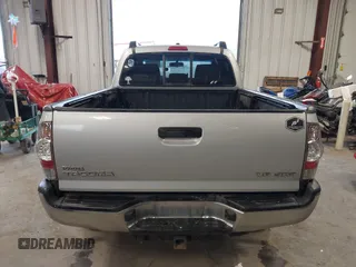 2011 Toyota Tacoma with VIN 3TMMU4FN1BM031502, listed as a IAAI auction lot 41333647 with 151,373 mi miles and . Bid and sale history available at DreamBid. Image 16.