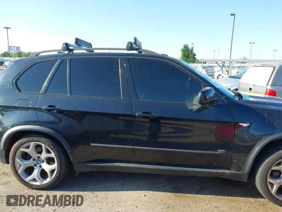 2008 BMW X5 4.8i z VIN 5UXFE83538LZ47110, wystawiony jako IAAI lot #42363158 z przebiegiem 217 820 mil mil oraz . Historia ofert i sprzedaży dostępna na DreamBid. Obrazek 6.