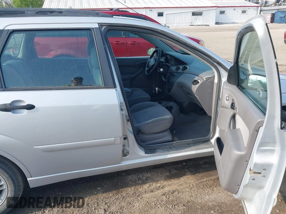 2003 Ford Focus SE Fleet с VIN 1FAFP36373W209641, выставлен на аукционе IAAI как лот 42119574 с пробегом 152 473 миль миль и . История ставок и продаж доступна на DreamBid. Изображение 5.