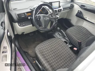 2012 Scion iQ z VIN JTNJJXB08CJ012348, wystawiony jako Copart lot #45415315 z przebiegiem 87 315 mil mil oraz Szkoda całkowita • Salvage title. Historia ofert i sprzedaży dostępna na DreamBid. Obrazek 8.