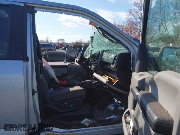 2017 Ford F-150 XL with VIN 1FTEX1C84HKD37747, listed as a IAAI auction lot 40793525 with 1 mi miles. Bid and sale history available at carsss.com. Image 5.