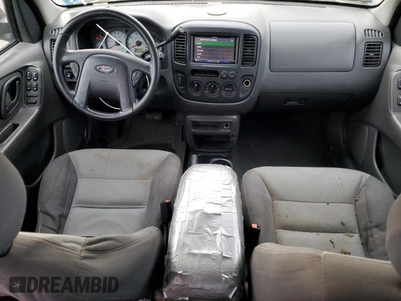 2004 Ford Escape XLS with VIN 1FMYU92184KA91008, listed as a Copart auction lot 80793134 with 159,429 mi miles and Salvage Title. Bid and sale history available at DreamBid. Image 8.
