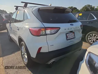 2020 Ford Escape SE с VIN 1FMCU9G63LUB81314, выставлен на аукционе IAAI как лот 42905132 с пробегом 44 436 миль миль и . История ставок и продаж доступна на DreamBid. Изображение 43.