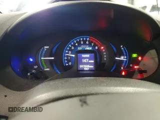 2013 Honda Insight EX with VIN JHMZE2H77DS001810, listed as a Copart auction lot 43332675 with 97,508 mi miles and Salvage title. Bid and sale history available at DreamBid. Image 9.