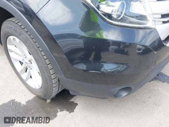 2013 Ford Explorer XLT with VIN 1FM5K8D82DGA28759, listed as a IAAI auction lot 42098916 with 236,444 mi miles and . Bid and sale history available at carsss.com. Image 6.