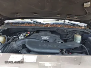 2002 GMC Yukon Denali z VIN 1GKEK63U82J189550, wystawiony jako IAAI lot #42416885 z przebiegiem 209 115 mil mil oraz . Historia ofert i sprzedaży dostępna na DreamBid. Obrazek 10.