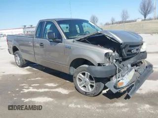 2005 Ford F-150 XL with VIN 1FTRF12285NB72457, listed as a IAAI auction lot 41717285 with 205,338 mi miles. Bid and sale history available at carsss.com. Image 1.