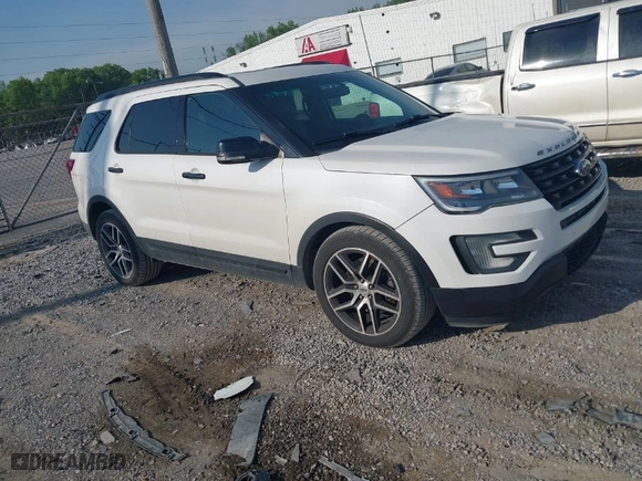 2016 Ford Explorer Sport with VIN 1FM5K8GT0GGB77899, listed as a IAAI auction lot 42076102 with 132,163 mi miles. Bid and sale history available at carsss.com. Image 1.
