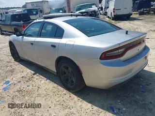 2021 Dodge Charger Police z VIN 2C3CDXAT3MH578330, wystawiony jako IAAI lot #42604008 z przebiegiem 92 856 mil mil oraz . Historia ofert i sprzedaży dostępna na DreamBid. Obrazek 3.