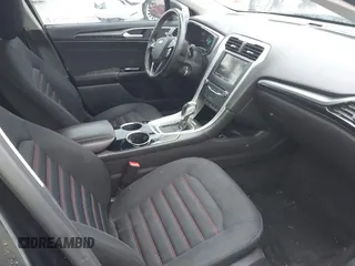 2013 Ford Fusion SE with VIN 3FA6P0HR0DR149724, listed as a IAAI auction lot 41475766 with 132,867 mi miles. Bid and sale history available at carsss.com. Image 5.