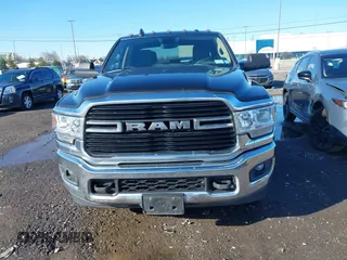 2019 Ram 2500 Big Horn with VIN 3C6UR5JL7KG626549, listed as a IAAI auction lot 42034609 with 47,996 mi miles. Bid and sale history available at carsss.com. Image 12.