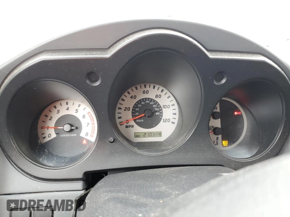 2004 Nissan Frontier XE with VIN 1N6ED29X64C478172, listed as a Copart auction lot 49031985 with 210,354 mi miles and Salvage title. Bid and sale history available at DreamBid. Image 9.