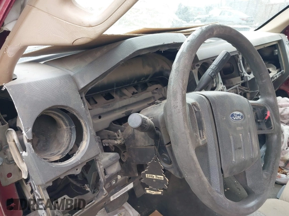 2015 Ford F-250 Lariat с VIN 1FT7W2B61FEC80646, выставлен на аукционе IAAI как лот 42202405 с пробегом Не указан миль и . История ставок и продаж доступна на DreamBid. Изображение 16.