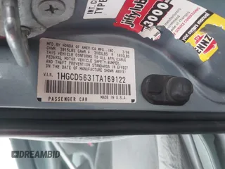 1996 Honda Accord LX with VIN 1HGCD5631TA169122, listed as a IAAI auction lot 42022239 with 164,191 mi miles and . Bid and sale history available at carsss.com. Image 9.