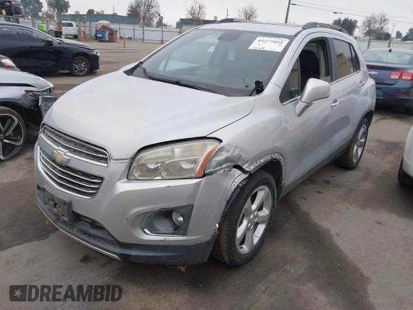 2015 Chevrolet Trax LTZ with VIN 3GNCJTSB7FL235895, listed as a IAAI auction lot 41279161 with 158,877 mi miles. Bid and sale history available at carsss.com. Image 2.