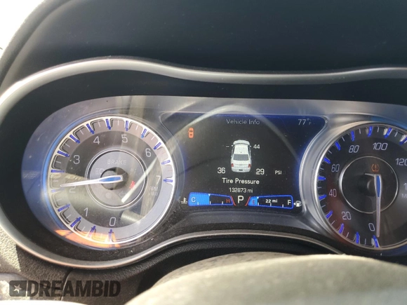 2019 Chrysler 300 Touring with VIN 2C3CCAAG7KH565077, listed as a Copart auction lot 53473735 with 132,873 mi miles and Clean Title. Bid and sale history available at carsss.com. Image 9.