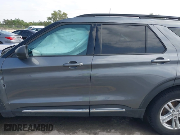 2022 Ford Explorer XLT with VIN 1FMSK8DH3NGC02519, listed as a IAAI auction lot 41900706 with 28,840 mi miles. Bid and sale history available at carsss.com. Image 15.