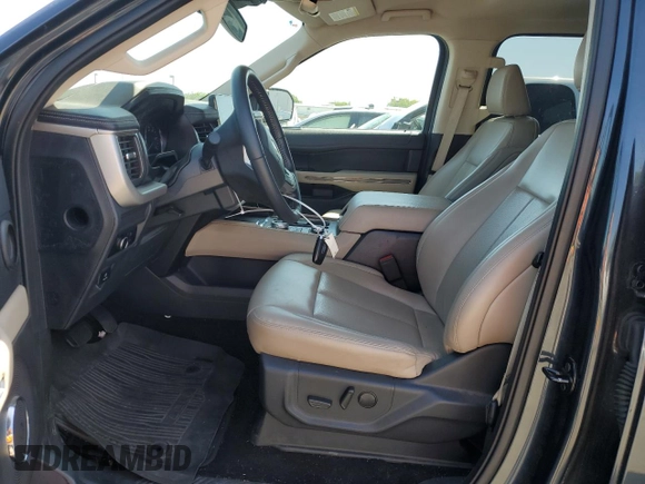 2023 Ford Expedition Max XLT с VIN 1FMJK1J86PEA47731, выставлен на аукционе Copart как лот 55151635 с пробегом 26 210 миль миль и Списание • Salvage title. История ставок и продаж доступна на DreamBid. Изображение 7.
