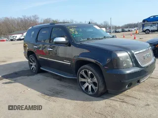 2010 GMC Yukon Denali with VIN 1GKUKEEF5AR188456, listed as a IAAI auction lot 41787725 with 225,387 mi miles. Bid and sale history available at carsss.com. Image 1.