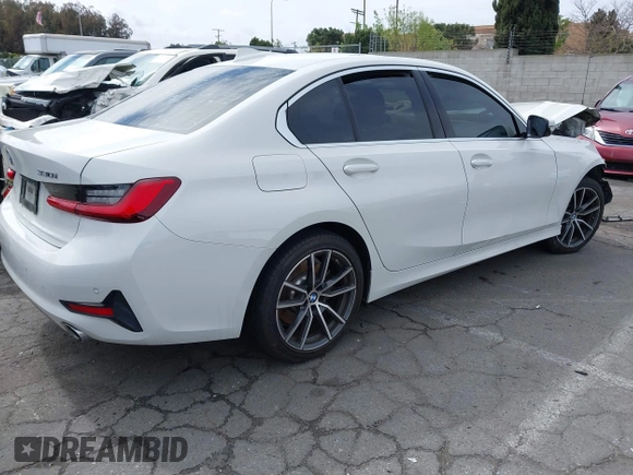 2019 BMW 3 Series 330i with VIN WBA5R1C54KAK09616, listed as a IAAI auction lot 41708353 with 46,277 mi miles and . Bid and sale history available at DreamBid. Image 4.