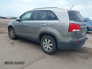 2012 Kia Sorento LX with VIN 5XYKTDA2XCG296649, listed as a IAAI auction lot 39853362 with 123,072 mi miles. Bid and sale history available at carsss.com. Image 3.