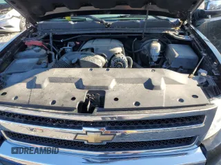2010 Chevrolet Silverado 1500 LS with VIN 1GCSKREA4AZ163482, listed as a Copart auction lot 84028464 with 108,989 mi miles and Clean Title. Bid and sale history available at DreamBid. Image 11.