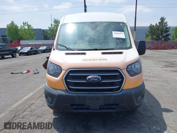 2020 Ford Transit z VIN 1FTYE1C89LKB18309, wystawiony jako IAAI lot #42086954 z przebiegiem 44 937 mil mil oraz . Historia ofert i sprzedaży dostępna na DreamBid. Obrazek 13.
