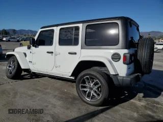 2024 Jeep Wrangler Willys с VIN 1C4RJXN64RW163562, выставлен на аукционе Copart как лот 47664115 с пробегом 10 902 миль миль и Списание • Salvage title. История ставок и продаж доступна на DreamBid. Изображение 2.