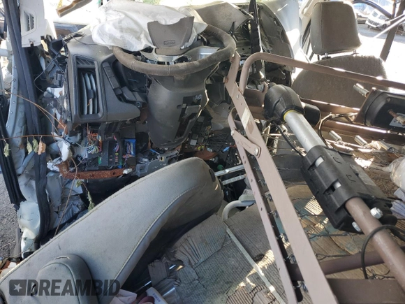 2019 Ford Transit with VIN 1FTYE9ZMXKKB17221, listed as a Copart auction lot 73464564 with Not provided miles and Salvage title. Bid and sale history available at DreamBid. Image 8.
