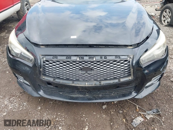 2014 Infiniti Q50 Premium z VIN JN1BV7AR4EM695666, wystawiony jako IAAI lot #42437594 z przebiegiem 141 008 mil mil oraz . Historia ofert i sprzedaży dostępna na DreamBid. Obrazek 6.
