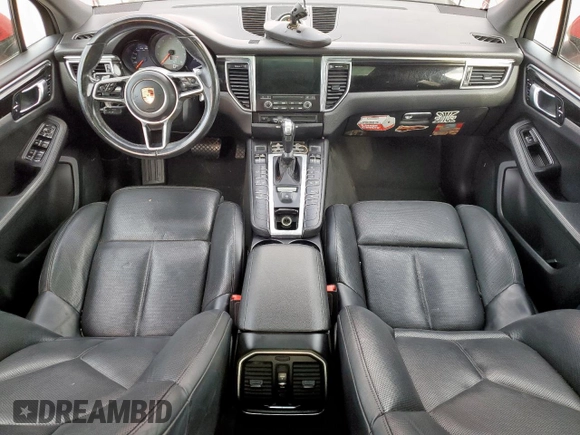 2017 Porsche Macan S z VIN WP1AB2A57HLB19788, wystawiony jako Copart lot #61986475 z przebiegiem Nie podano mil oraz Szkoda całkowita • Salvage title. Historia ofert i sprzedaży dostępna na DreamBid. Obrazek 8.