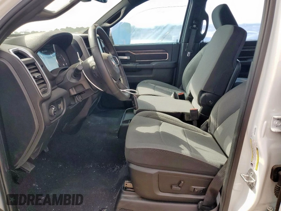 2024 Ram 2500 Big Horn with VIN 3C6UR5DJ9RG387185, listed as a Copart auction lot 61833355 with 10,213 mi miles and Clean title. Bid and sale history available at DreamBid. Image 7.