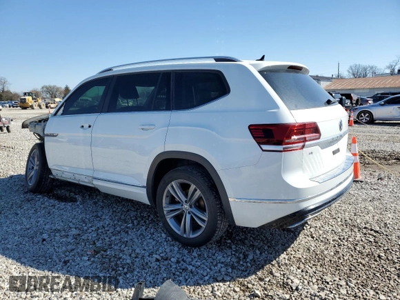2018 Volkswagen Atlas SE z VIN 1V2PR2CA4JC517935, wystawiony jako Copart lot #49287465 z przebiegiem 88 907 mil mil oraz Szkoda całkowita • Salvage title. Historia ofert i sprzedaży dostępna na DreamBid. Obrazek 2.