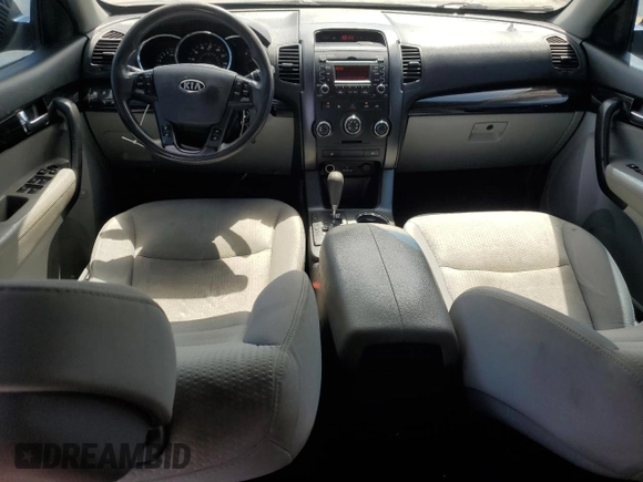 2011 Kia Sorento LX with VIN 5XYKT3A13BG025643, listed as a Copart auction lot 55150995 with 195,050 mi miles and Salvage Title. Bid and sale history available at DreamBid. Image 8.