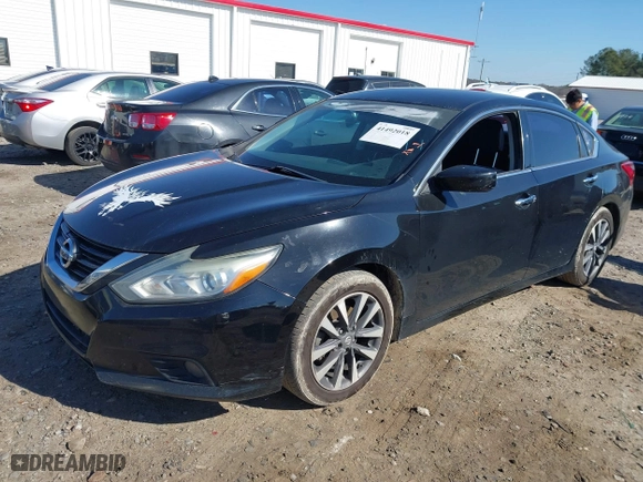 2017 Nissan Altima 2.5 SR with VIN 1N4AL3AP4HC293538, listed as a IAAI auction lot 41492018 with 199,200 mi miles. Bid and sale history available at carsss.com. Image 19.