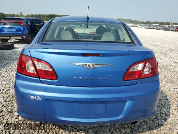 2007 Chrysler Sebring z VIN 1C3LC46K57N589021, wystawiony jako Copart lot #70650234 z przebiegiem 121 626 mil mil oraz Czysty tytuł • Clean title. Historia ofert i sprzedaży dostępna na DreamBid. Obrazek 6.