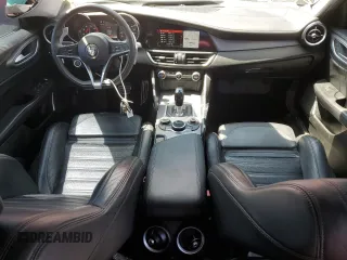 2018 Alfa Romeo Giulia Ti Sport с VIN ZARFAECN1J7567599, выставлен на аукционе Copart как лот 56204755 с пробегом 63 397 миль миль и Списание • Salvage title. История ставок и продаж доступна на DreamBid. Изображение 8.