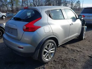 2011 Nissan Juke SL with VIN JN8AF5MV8BT023392, listed as a IAAI auction lot 40936252 with 1 mi miles. Bid and sale history available at carsss.com. Image 4.