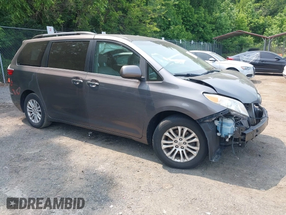 2015 Toyota Sienna XLE with VIN 5TDYK3DC6FS553695, listed as a IAAI auction lot 42418507 with 137,677 mi miles and . Bid and sale history available at DreamBid. Image 1.