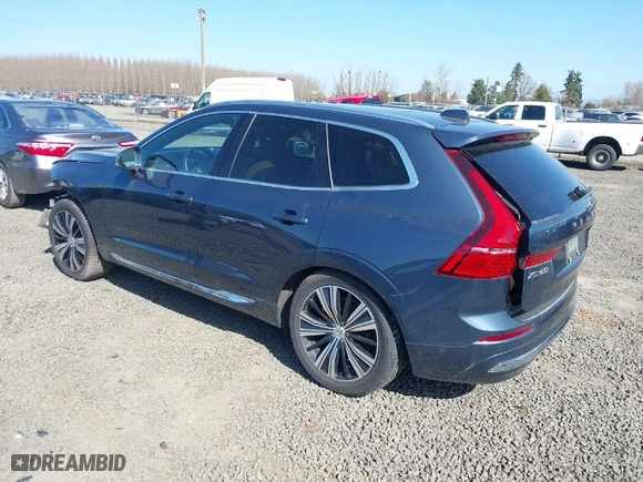 2022 Volvo XC60 Inscription with VIN YV4L12RL2N1026973, listed as a IAAI auction lot 41756354 with 43,535 mi miles. Bid and sale history available at carsss.com. Image 3.