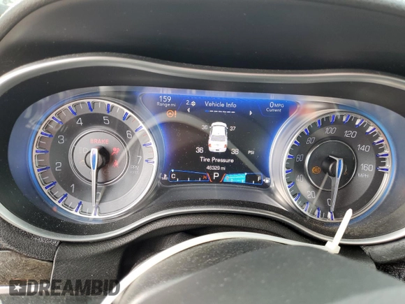 2015 Chrysler 300 C with VIN 2C3CCAET3FH922283, listed as a Copart auction lot 43240615 with 46,329 mi miles and Salvage Title. Bid and sale history available at DreamBid. Image 9.