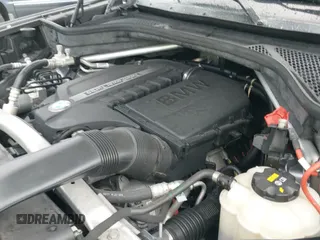 2018 BMW X5 xDrive35i с VIN 5UXKR0C50J0Y05261, выставлен на аукционе IAAI как лот 43247293 с пробегом 103 272 миль миль и . История ставок и продаж доступна на DreamBid. Изображение 19.