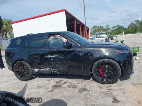 2024 Land Rover Range Rover Sport Dynamic SE with VIN SAL1L9FU3RA420944, listed as a IAAI auction lot 42379575 with 9,959 mi miles and . Bid and sale history available at DreamBid. Image 14.