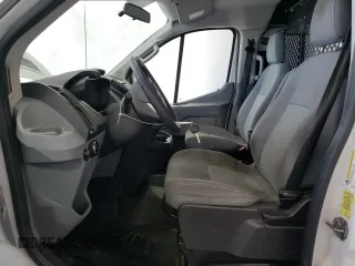 2016 Ford Transit Cargo z VIN 1FTYE1YM8GKB40975, wystawiony jako Copart lot #57044305 z przebiegiem 137 076 mil mil oraz Tytuł czysty. Historia ofert i sprzedaży dostępna na DreamBid. Obrazek 7.