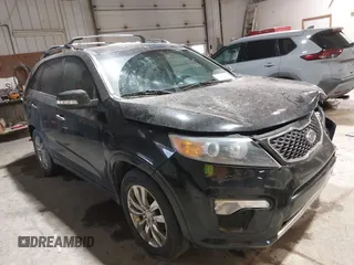 2012 Kia Sorento SX with VIN 5XYKW4A2XCG209369, listed as a IAAI auction lot 41693091 with 195,249 mi miles. Bid and sale history available at carsss.com. Image 1.