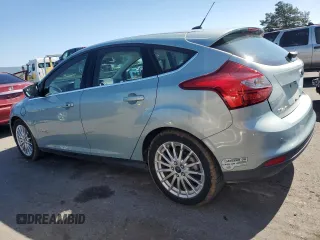 2013 Ford Focus Electric with VIN 1FADP3R46DL325122, listed as a Copart auction lot 48500725 with 40,085 mi miles and Clean title. Bid and sale history available at DreamBid. Image 2.
