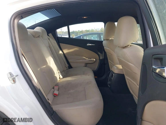 2011 Dodge Charger SE with VIN 2B3CL3CG3BH506825, listed as a IAAI auction lot 41882433 with 209,712 mi miles. Bid and sale history available at carsss.com. Image 8.